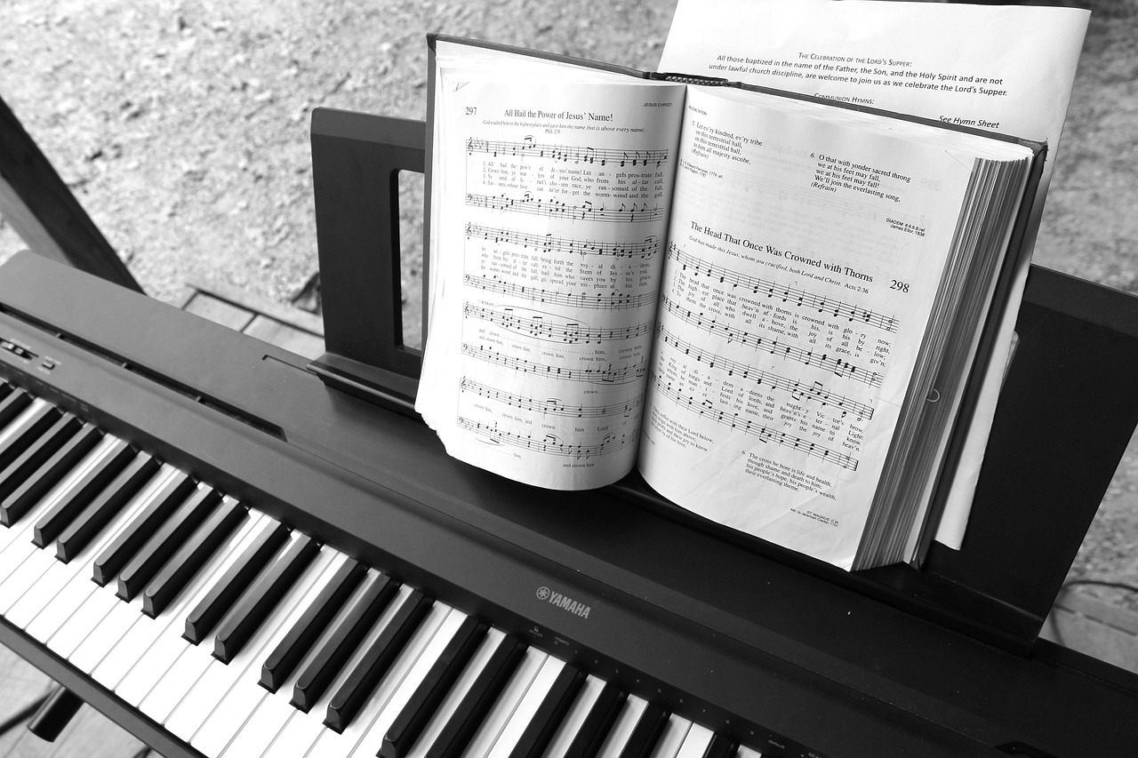 Featured image for “Vintage Hymns: Saturday 7th March”