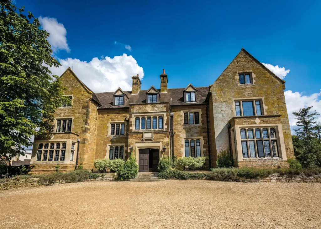 Highgate House 03